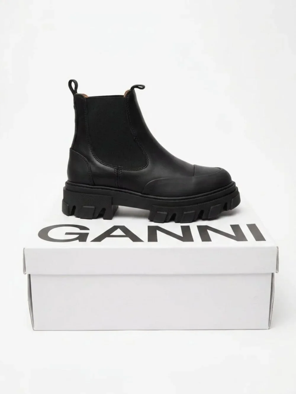 GANNI black chelsea boots